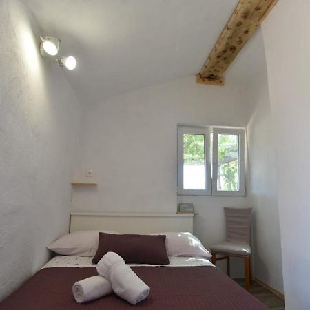 Cottage Rugonj Stari Grad  Eksteriør bilde