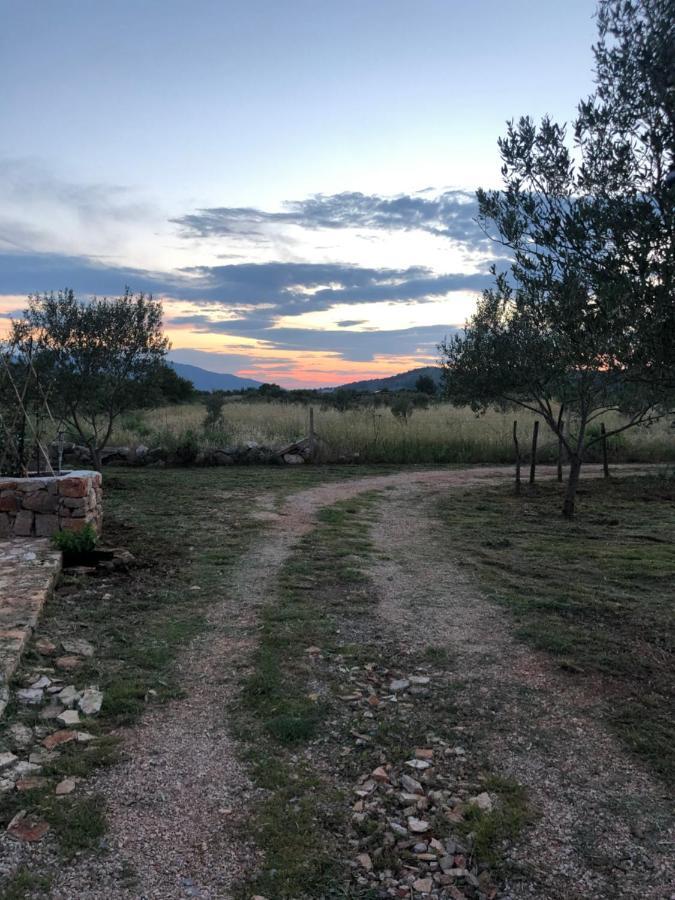 Cottage Rugonj Stari Grad  Eksteriør bilde