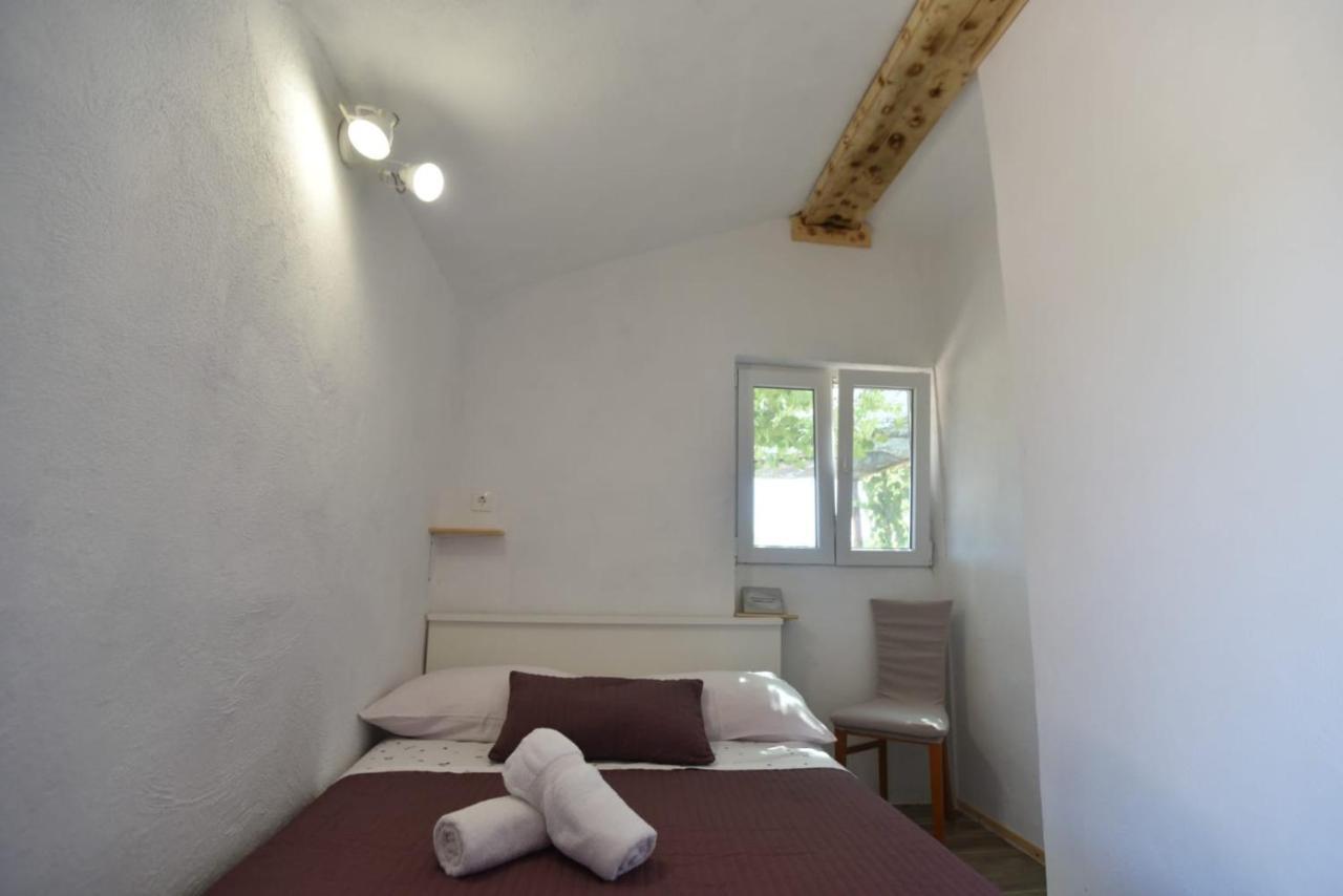 Cottage Rugonj Stari Grad  Eksteriør bilde